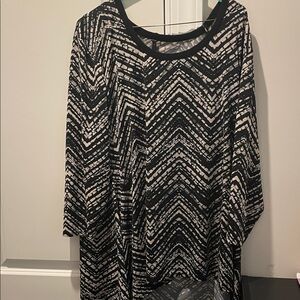 Black and Cream Chevron Print Tunic Top